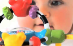 Какие развивающие игрушки нужны ребенку в 1 год