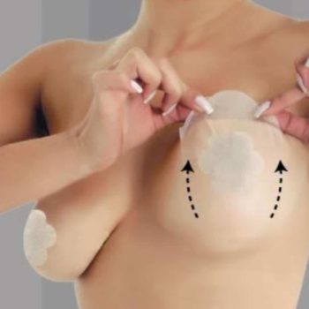 Наклейки для груди безболезненно корректируют форму груди